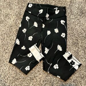 Fabletics cropped leggings..